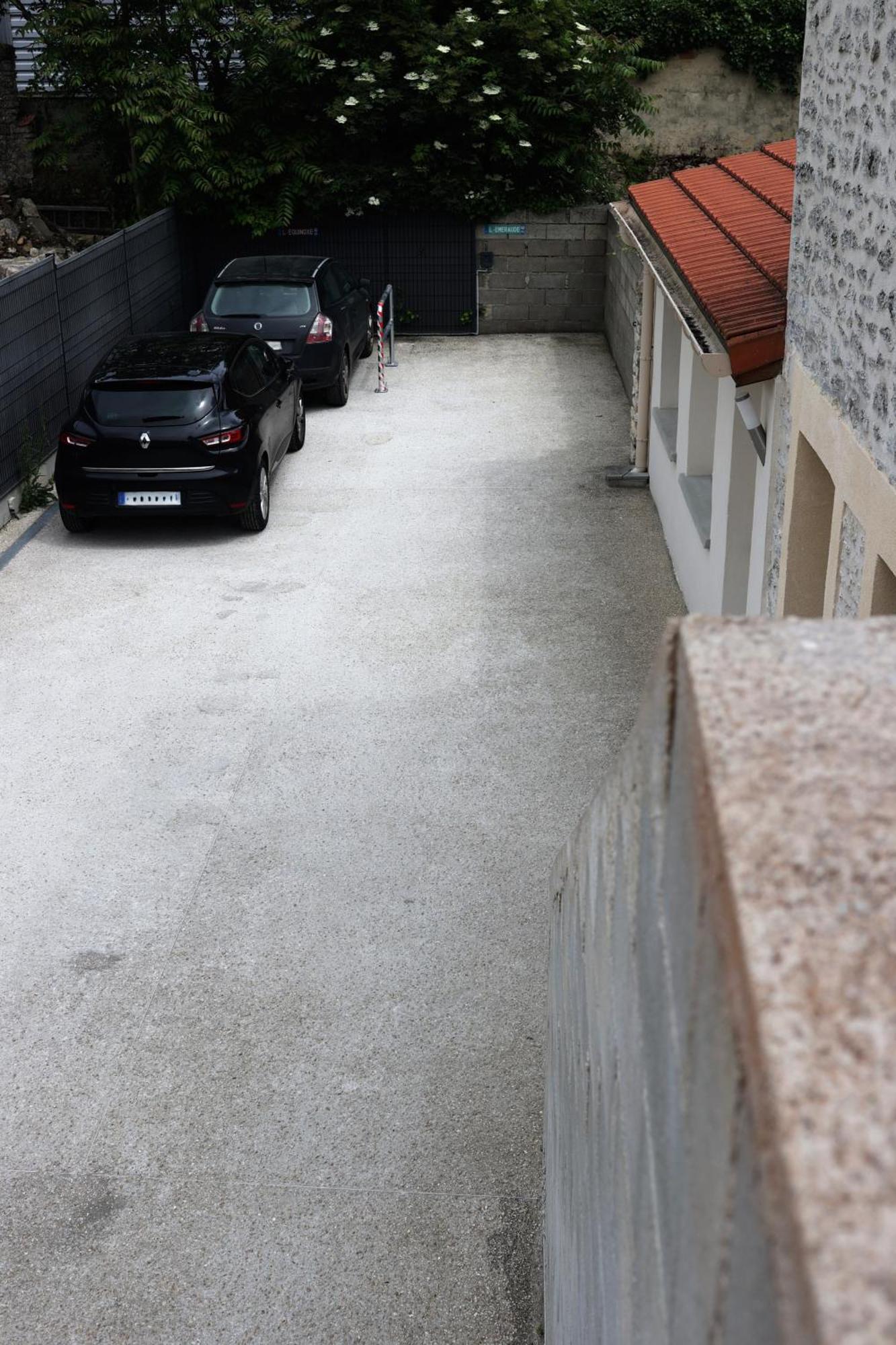 L'Equinoxe - Parking Prive - Zapart'Hotels Malesherbes Exteriör bild